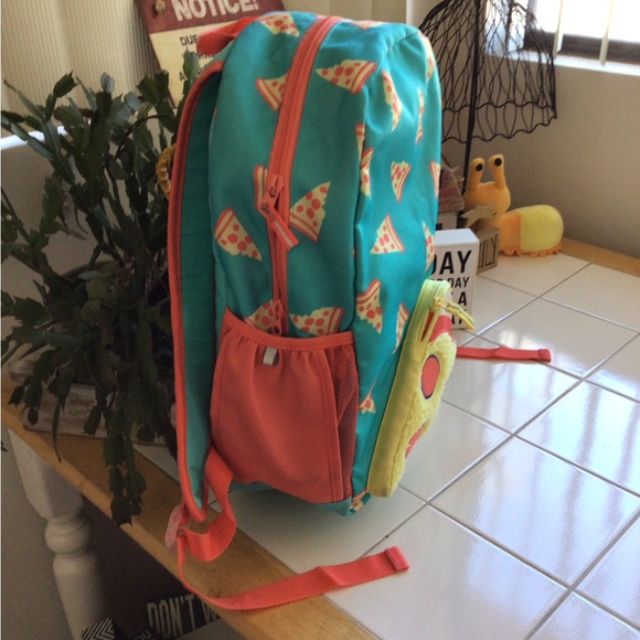 Cute Slice-o-Pizza Backpack - Picture 2 of 7